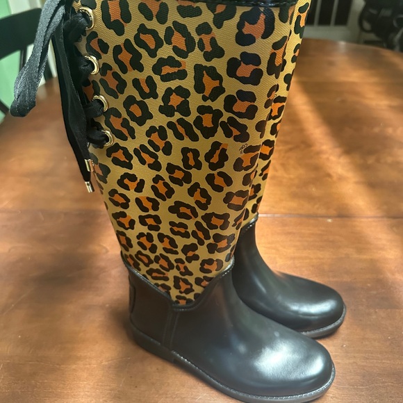 Coach Leopard Cheetah Print Lace-Up Rain Boots Size US 38 / 7.5 BRAND NEW - Picture 2 of 6